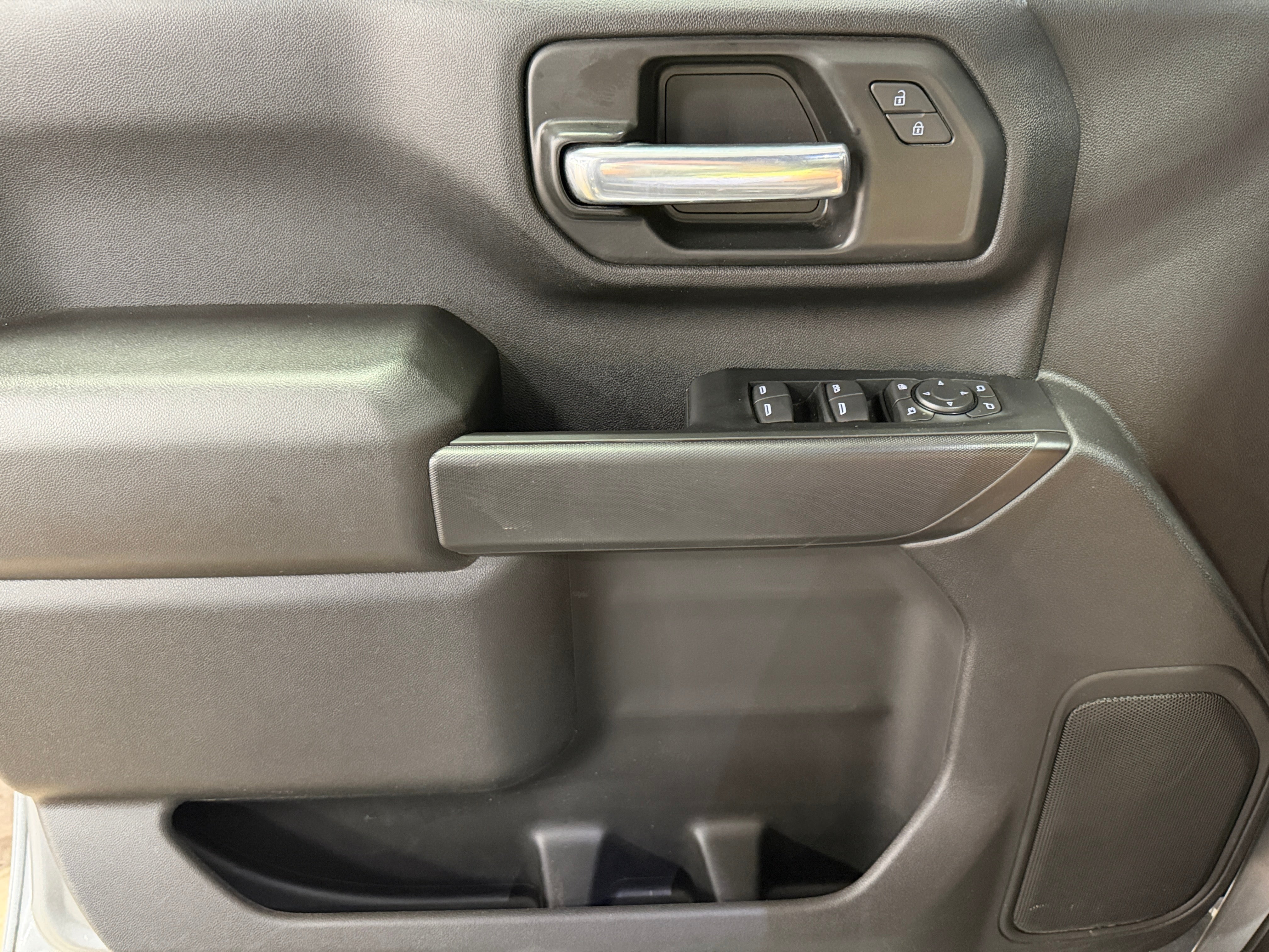 chevrolet silverado 2500hd 2025 2GC4KME74S1208138 image
